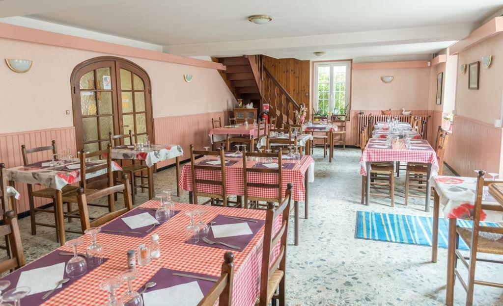 Hotel Du Cygne De La Croix Blanche Lailly-en-Val Екстер'єр фото
